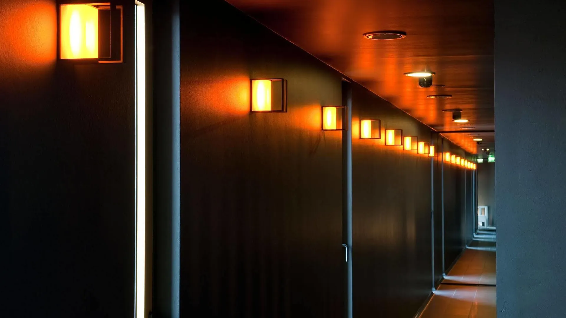Axel Hotel Berlin - Adults Only 4*,